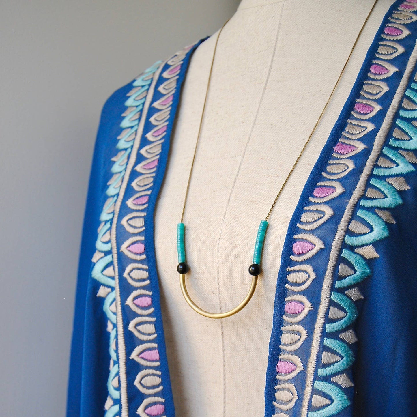 Free Spirit Arc Necklace - SPARKLEFARM