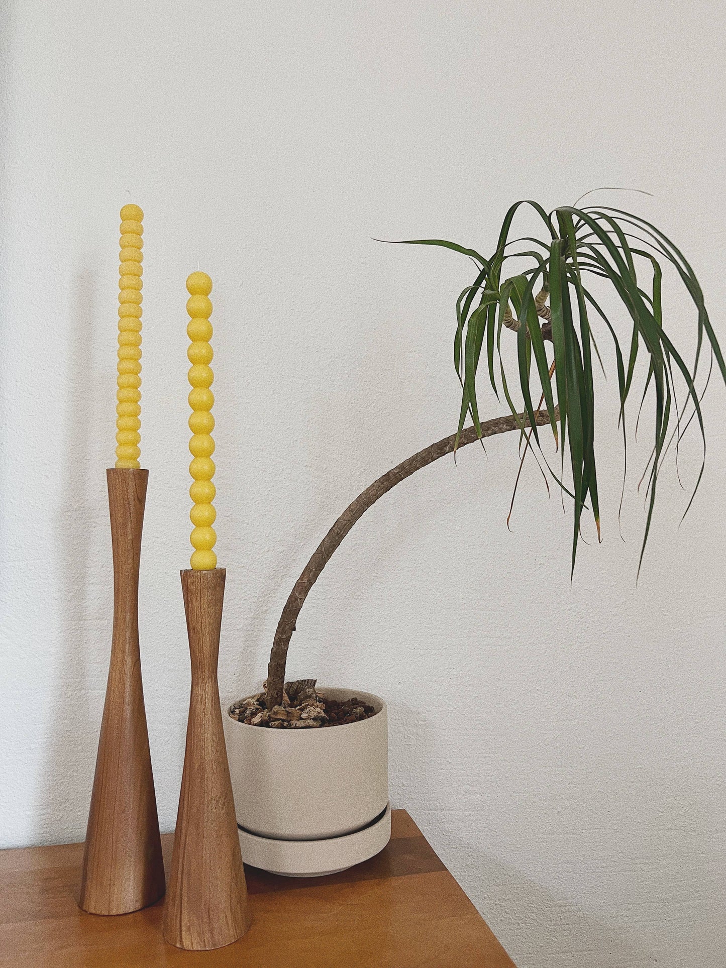 Whiskey + Wine - Bauble taper candle: Natural beeswax