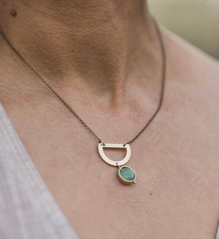 Modern Madini - Aventurine drop necklace