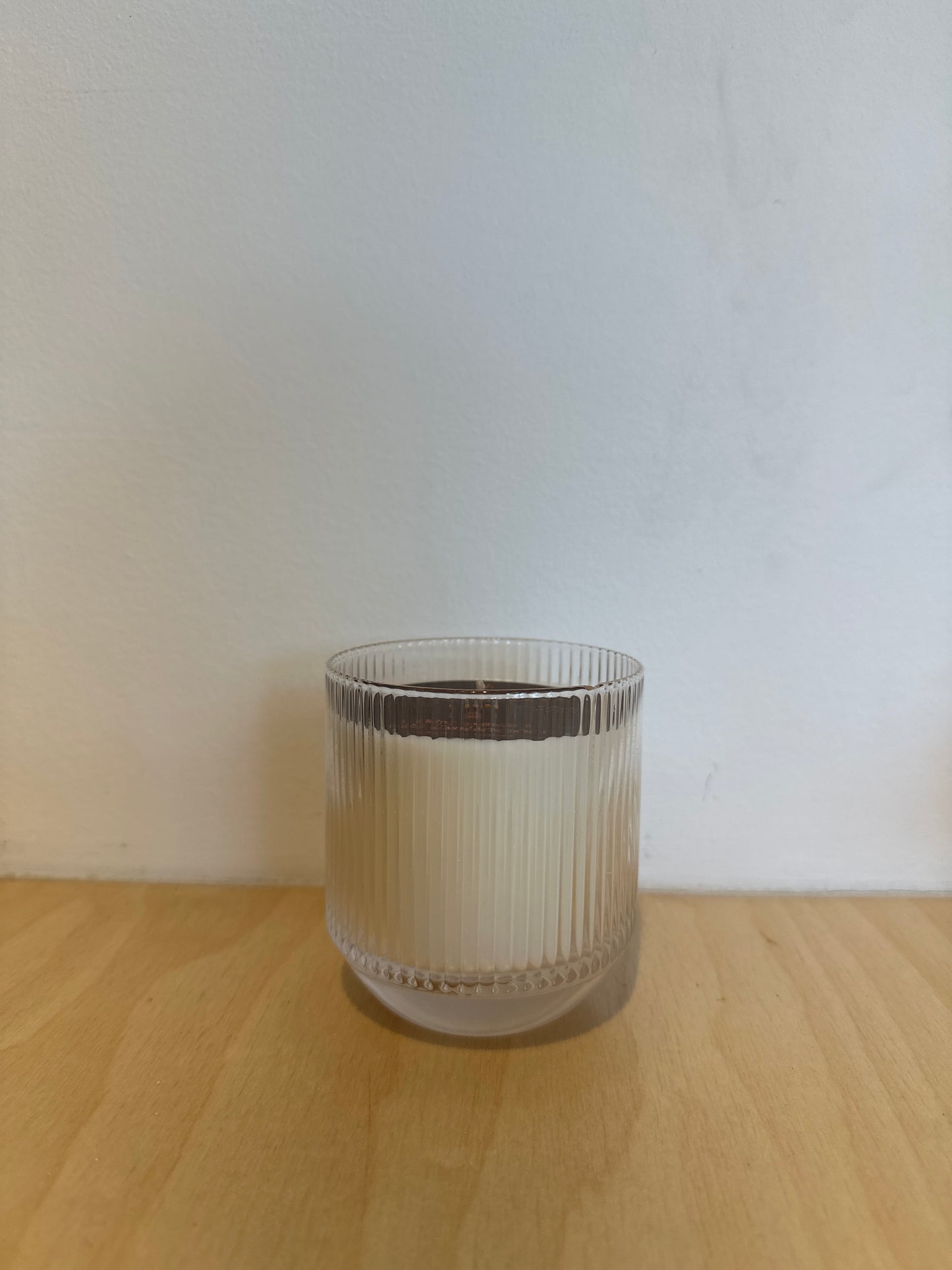 Dry Leaves and Cardamom Candle- 9.5 oz - Light Provisions