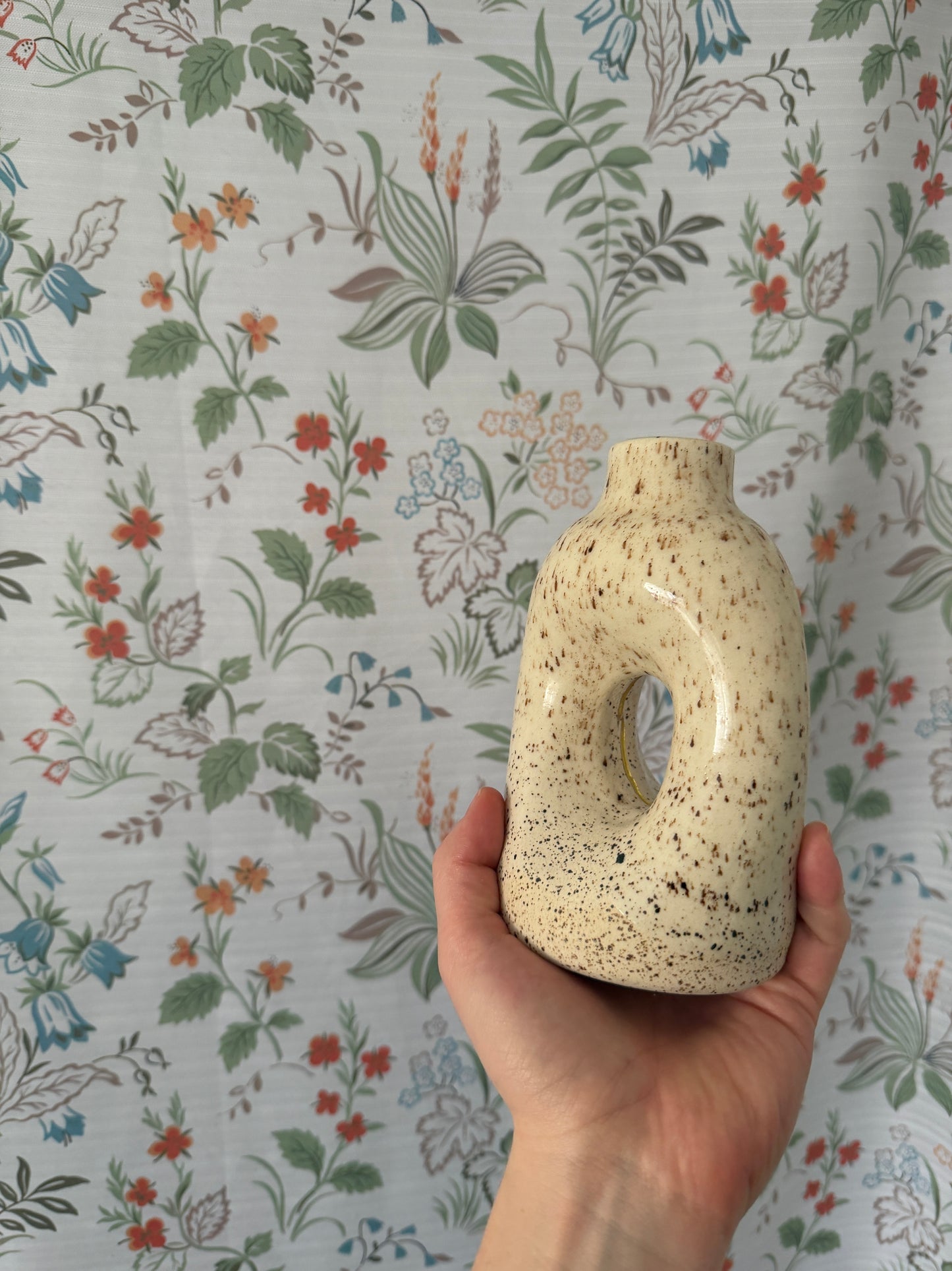 Kintsugi Speckled Channel Vase- Jacquie's Clay