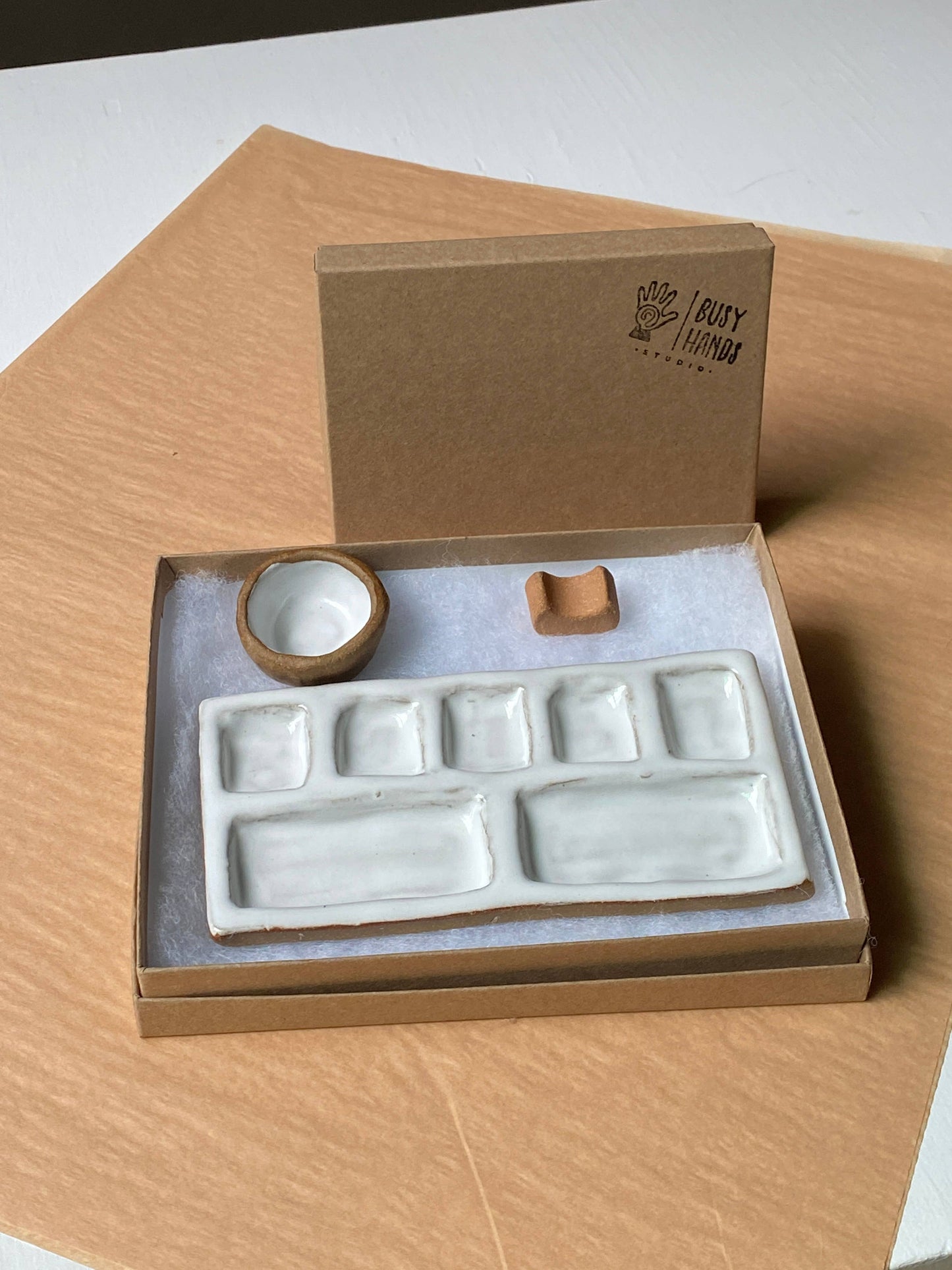 Busy Hands Studio - 7-Pan Ceramic Artist Paint Palette - Watercolor Supplies: Palette Only