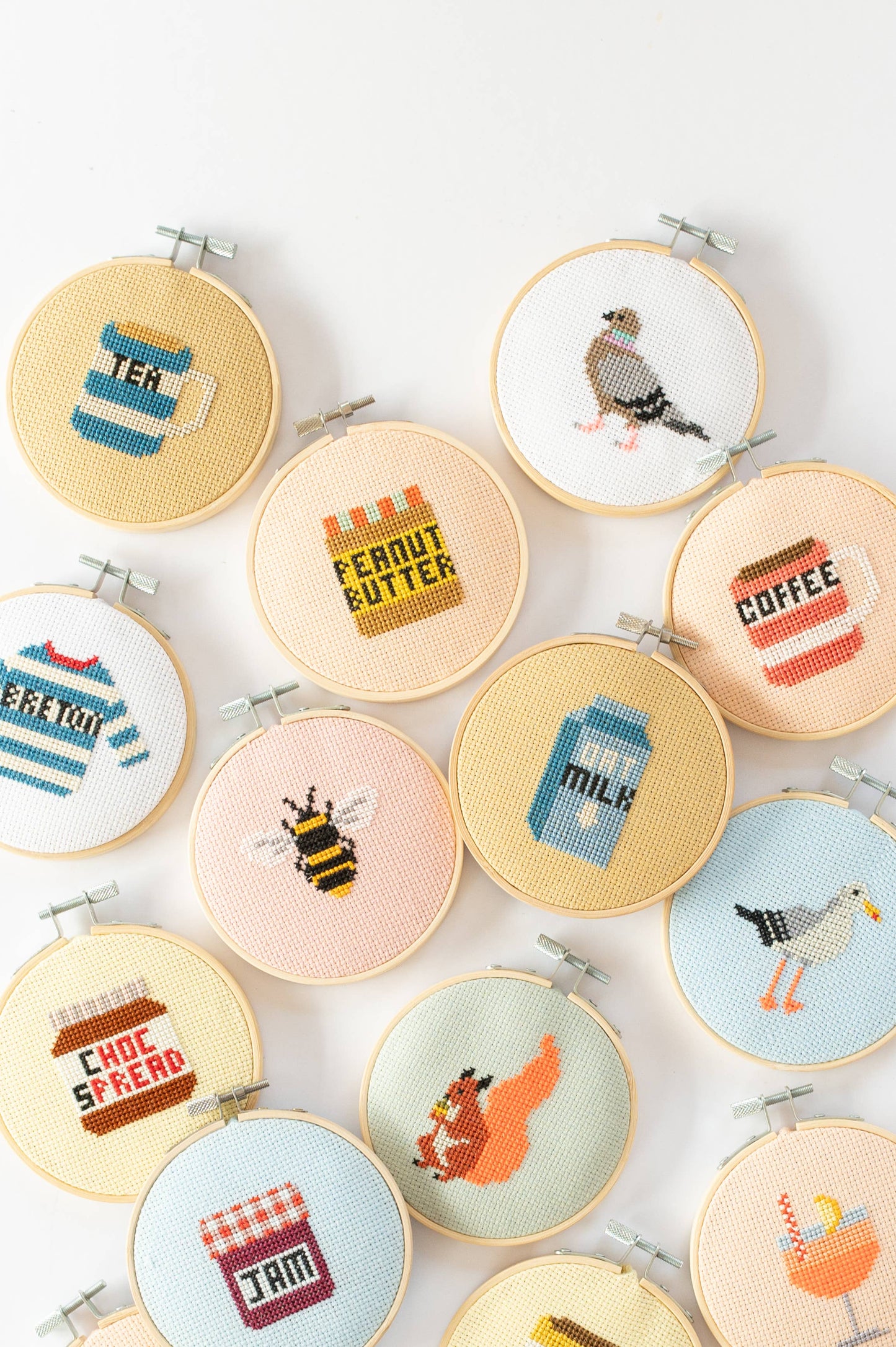 Cotton Clara - Bee Cross Stitch Kit