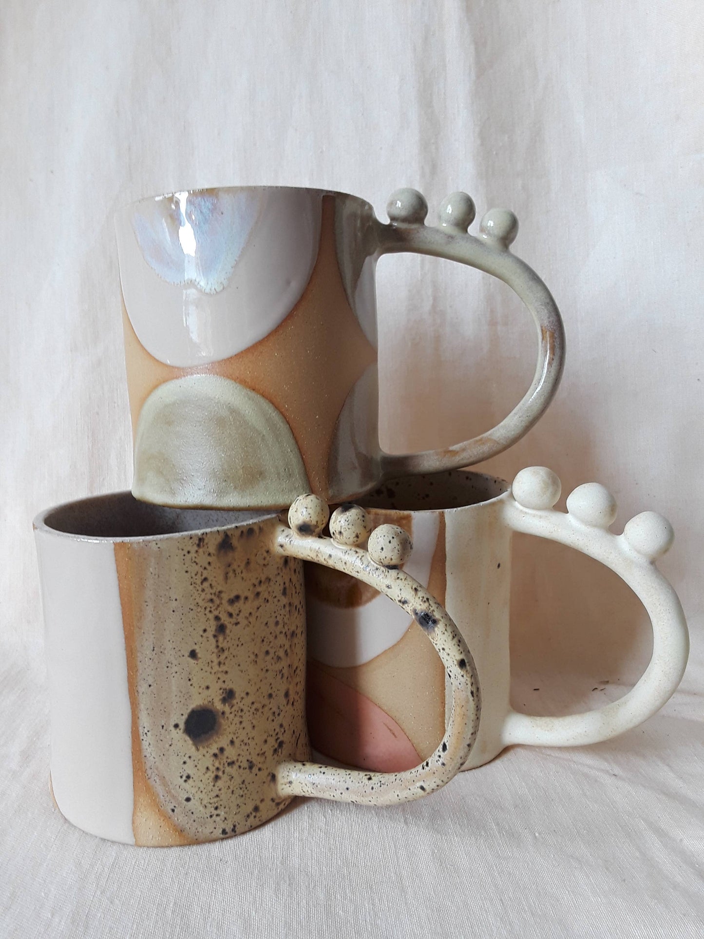 CURIOUS CLAY - Balance Ball Mug: Without gold luster