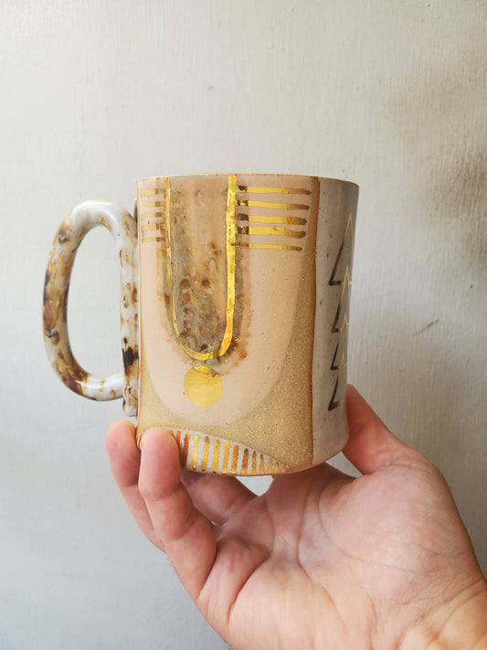 CURIOUS CLAY - Looped Mug (Gold luster)