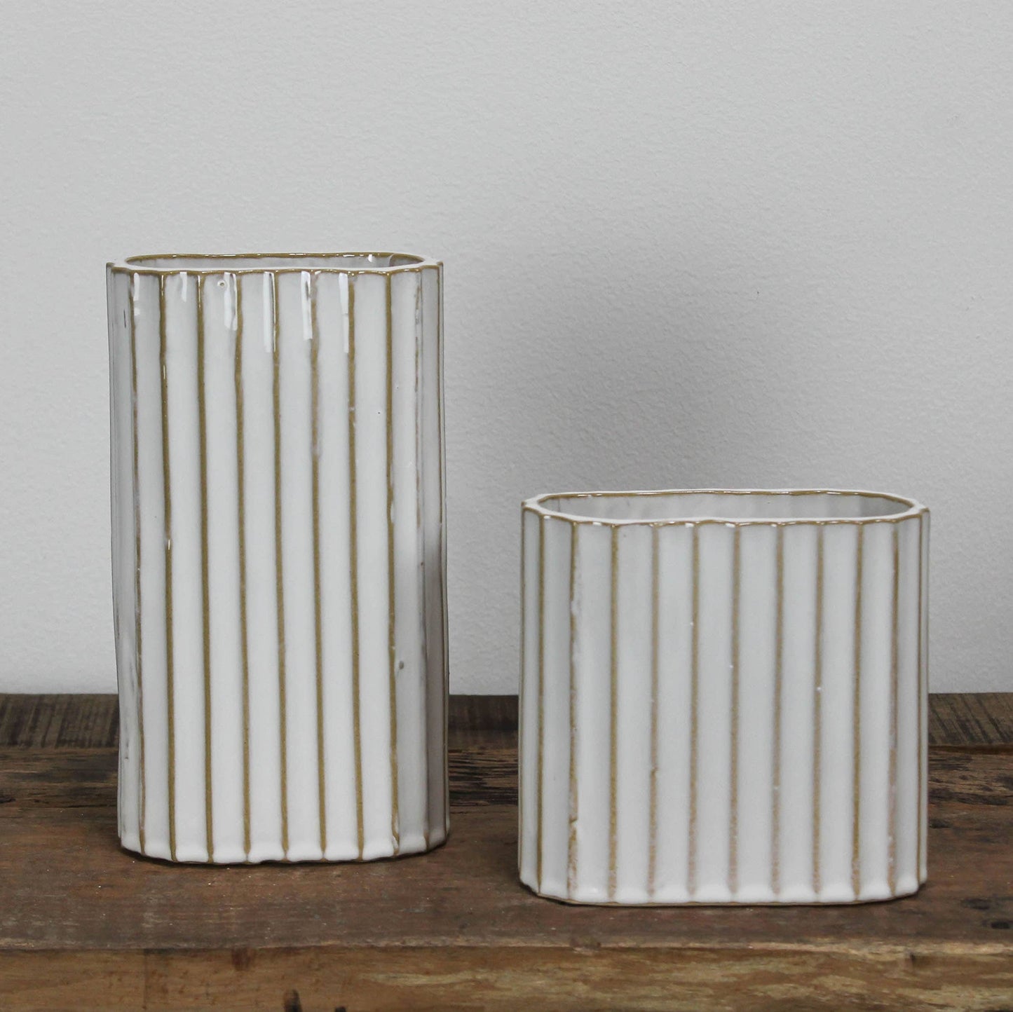 HomArt - Caro Ribbed Vase, Ceramic - Lrg: White / Ceramic