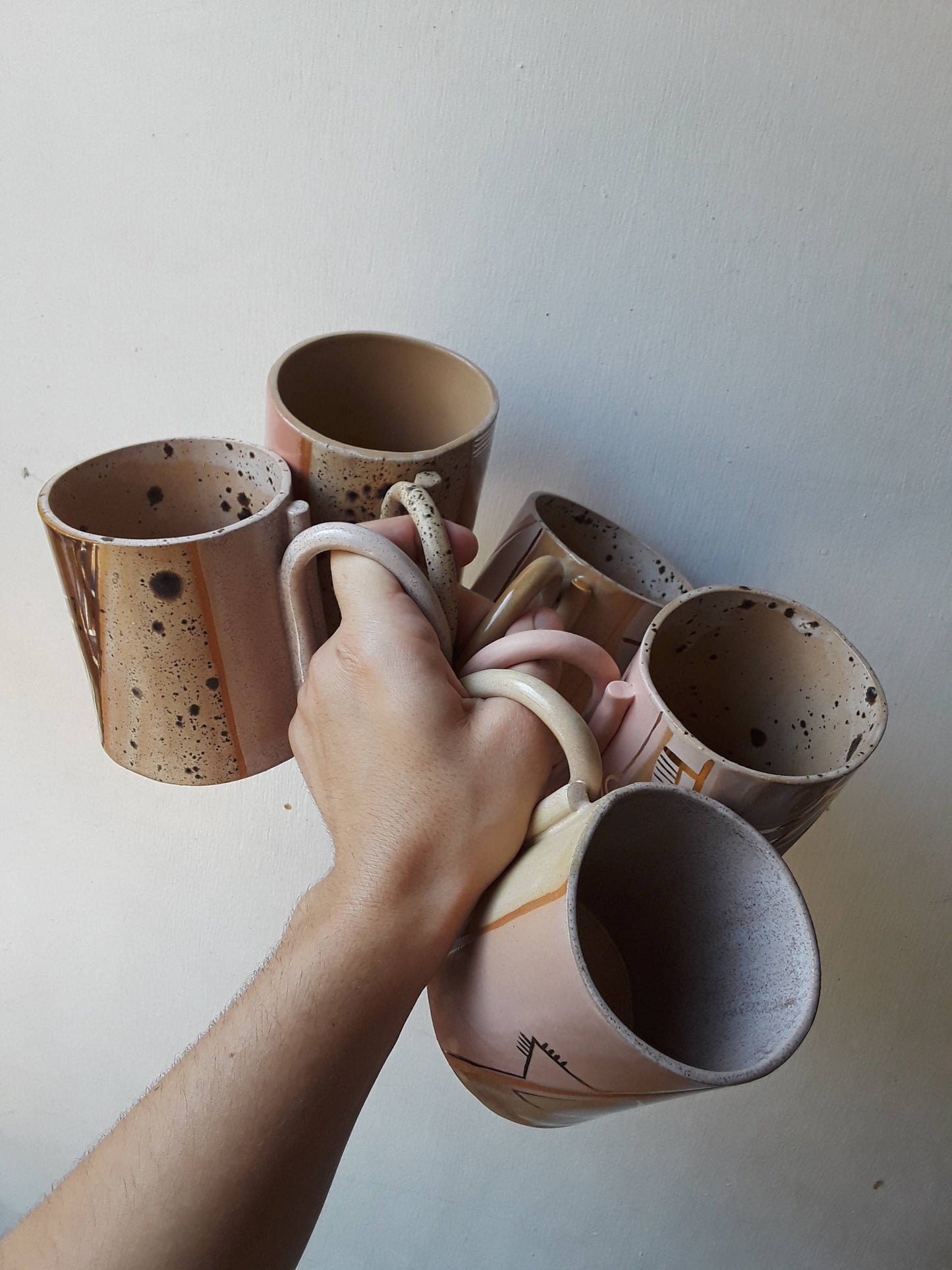 CURIOUS CLAY - Looped Mug (Gold luster)
