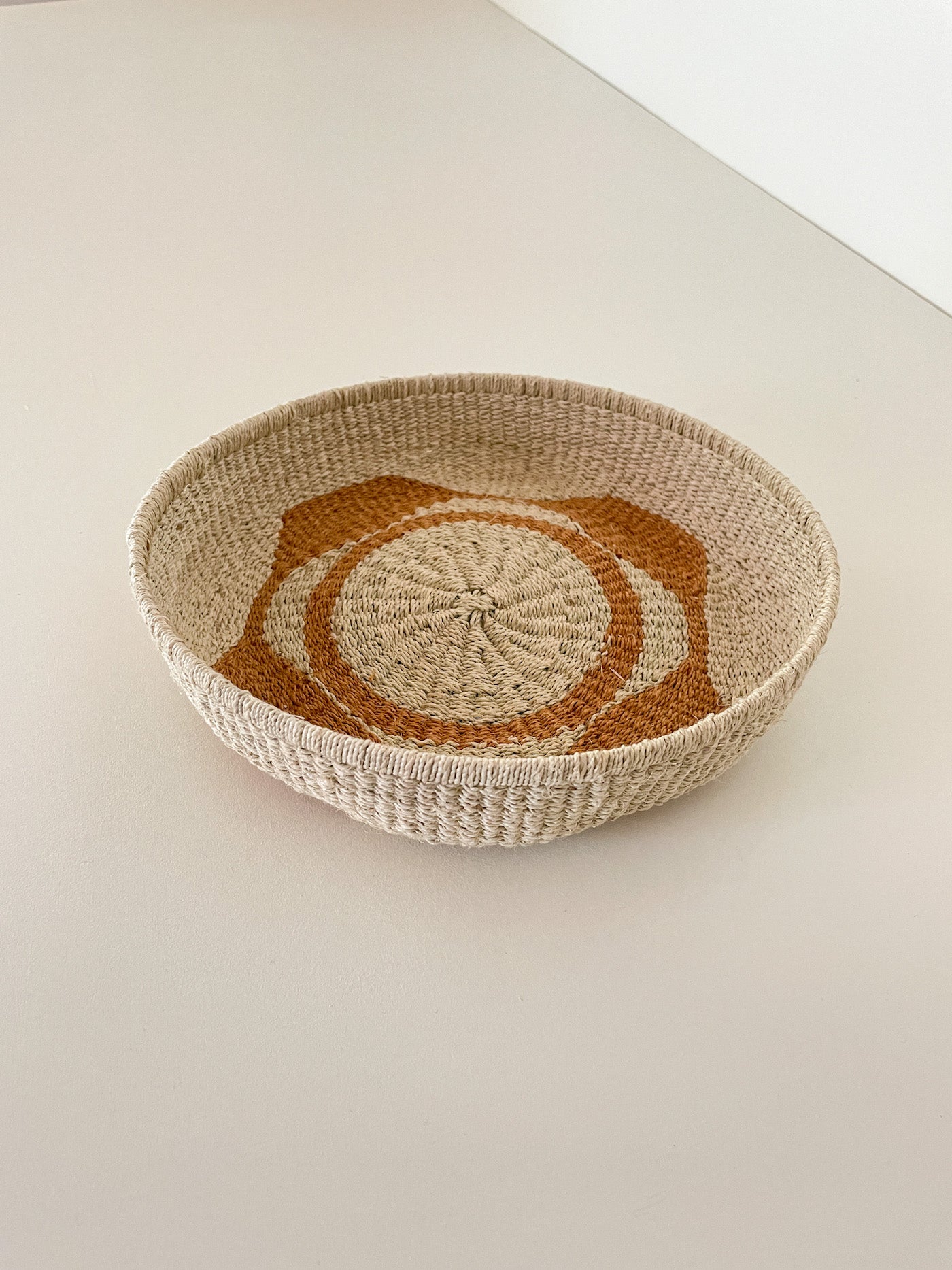 Natalia Romero Design - Small Chaguar basket Thread V4 (Natural - Orange)