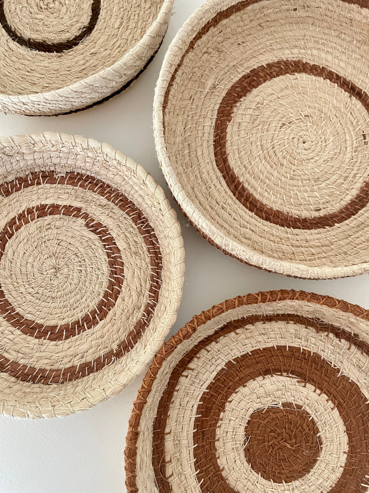 Natalia Romero Design - Chaguar Fiber baskets (Natural - Brown) 7"