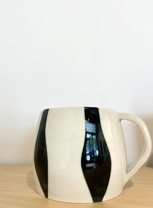 Toots Ceramics-Porcelain Mug, black/cream organic line