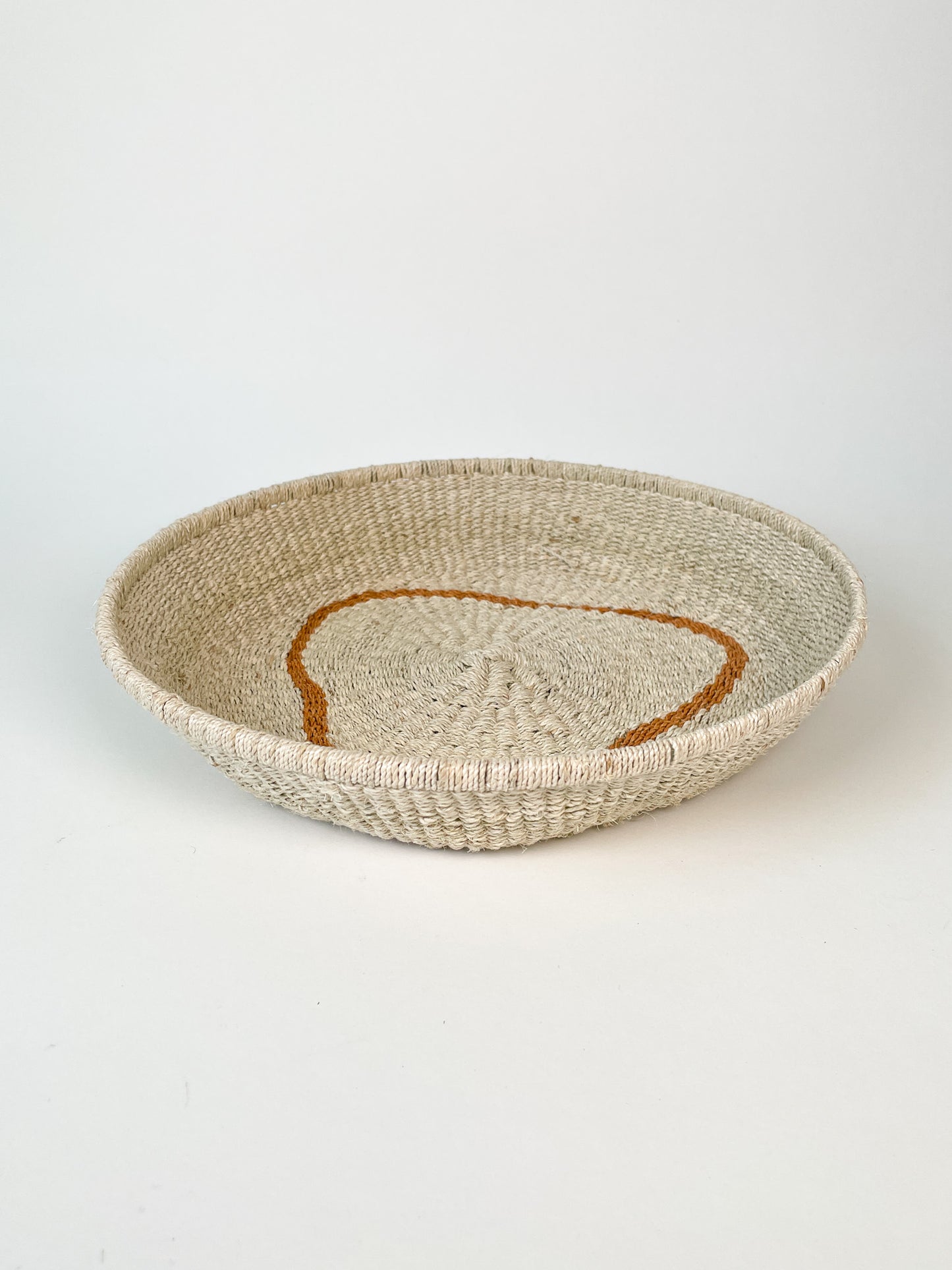 Natalia Romero Design - Large Chaguar basket (Natural - Orange)