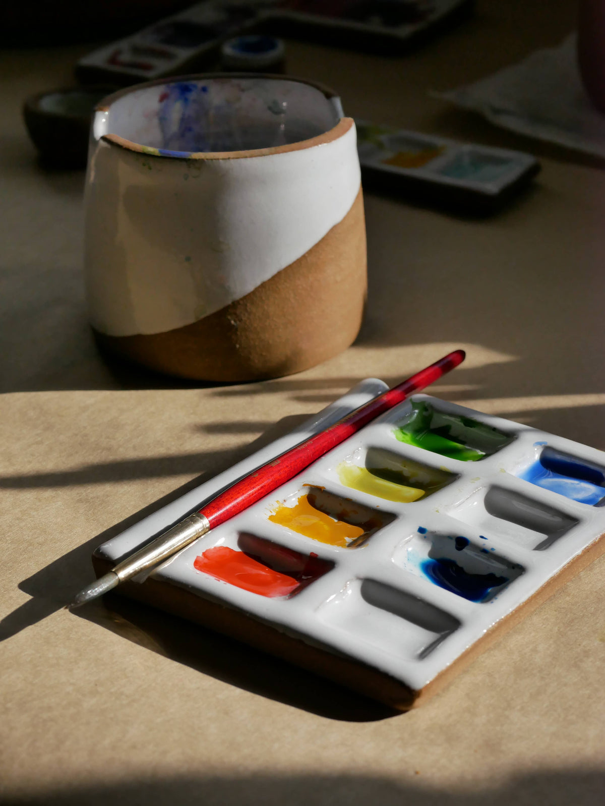 Busy Hands Studio - Medium 8-Pan Ceramic Watercolor Artist Paint Palette