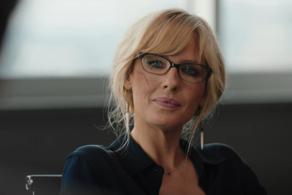 Commonform - THE ORIGINAL: Yellowstone Beth Dutton Earrings, Worn in S5E3: Predominantly White / Short (1.75" - 2.5")