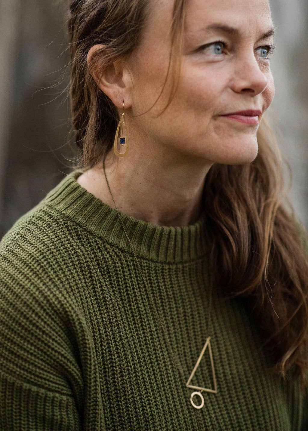 Modern Madini - Lapis drop earring in brass teardrop