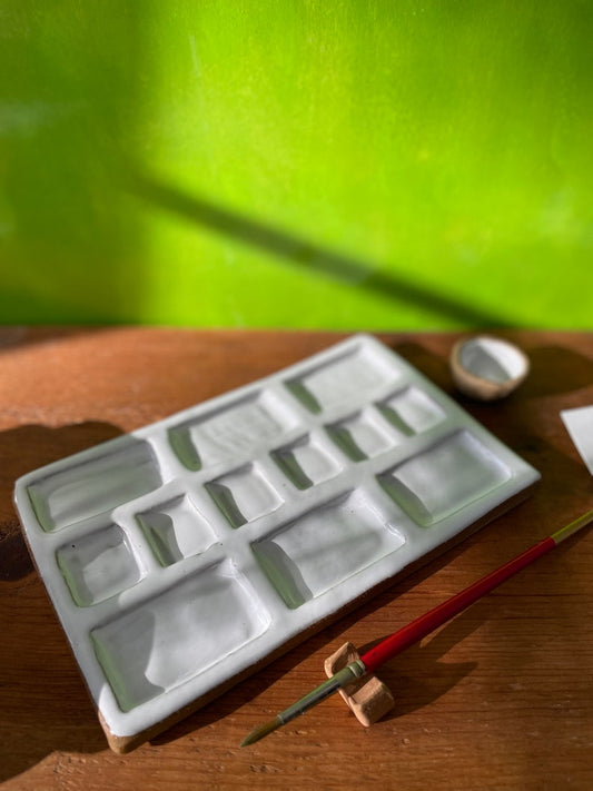 Busy Hands Studio - Large 12-Pan Ceramic Artist Paint Palette