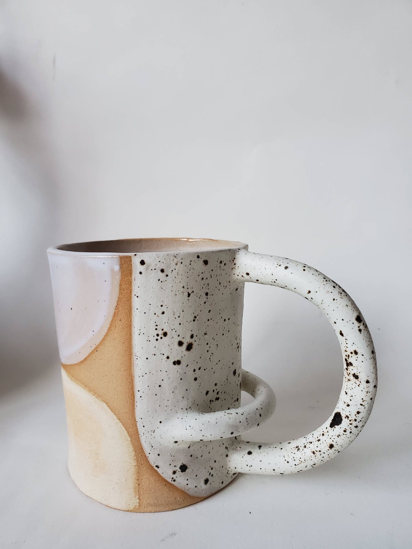 CURIOUS CLAY - Horizontal Arch Mug: Without gold luster