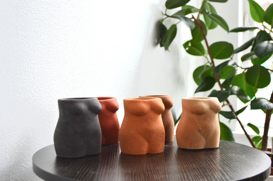 LindaMakess - Solid Color Female Body Vase / Planter